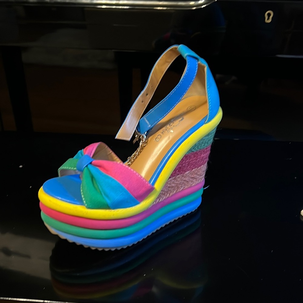 Summer brand new wedges